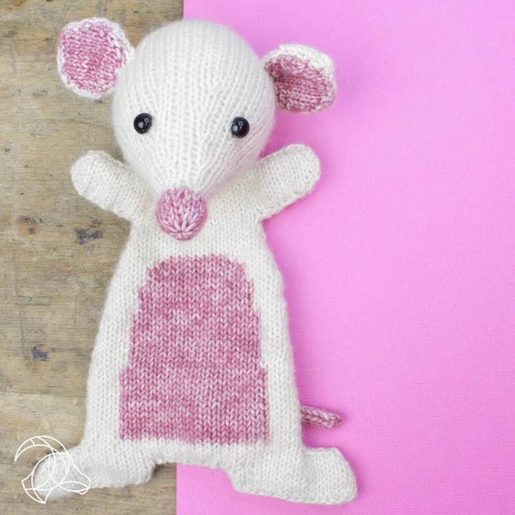 Yfke Mouse Knitting Kit by Hardicraft