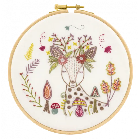 Embroidery Kit - Deer by Un Chat dans L'aiguille