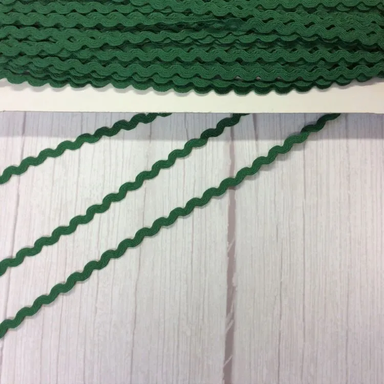 7mm Ric Rac Trim in Emerald Green