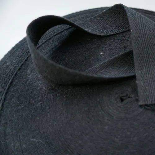 25mm Cotton Twill Tape in Black 